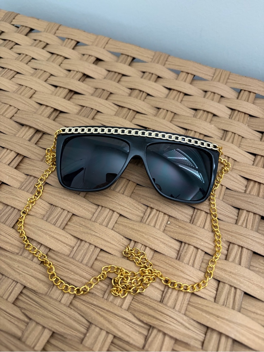 Black Sunglasses with Gold Chain Accent